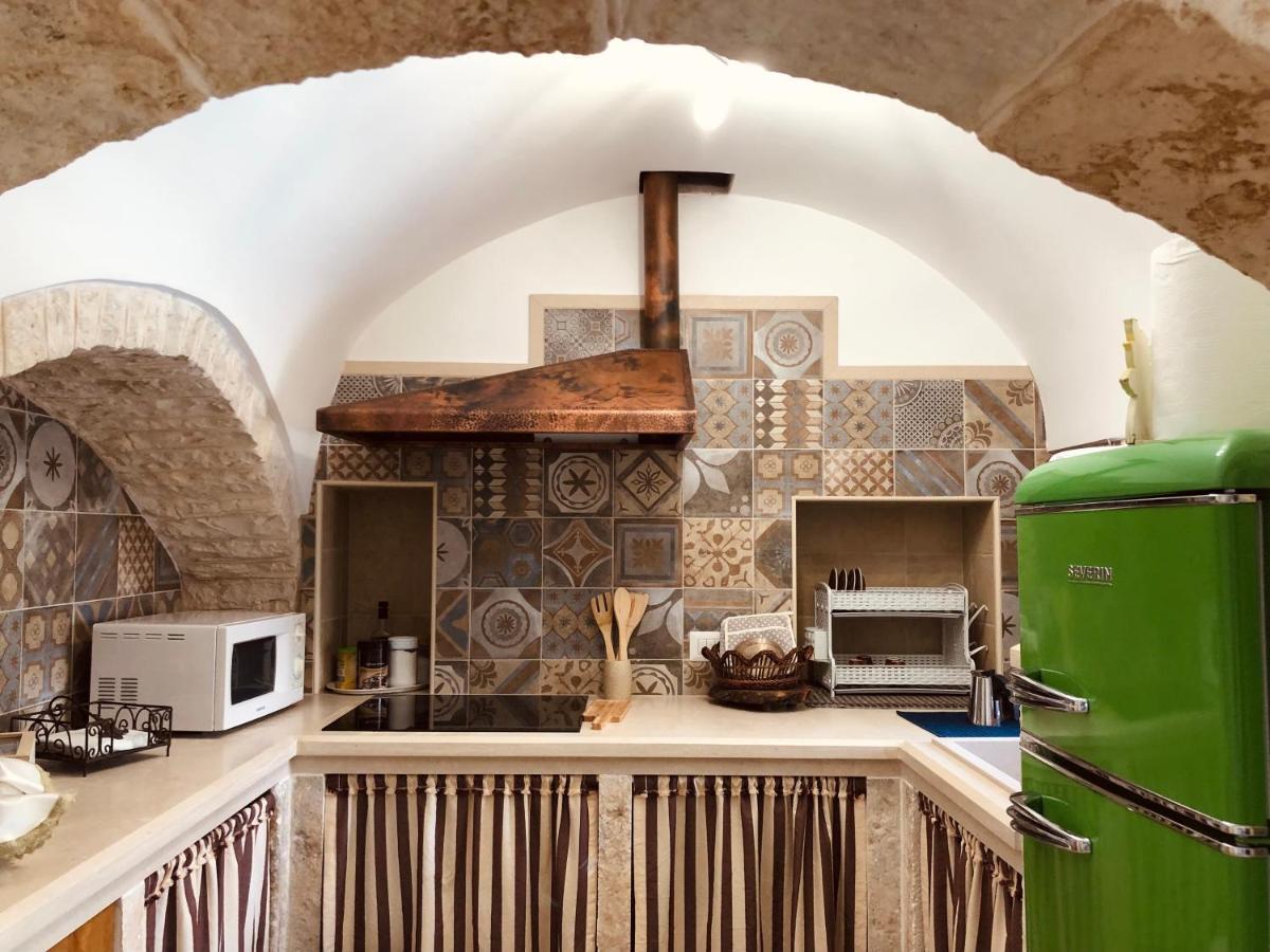Gasthaus Trulli Di Zia Tata Locorotondo Exterior foto